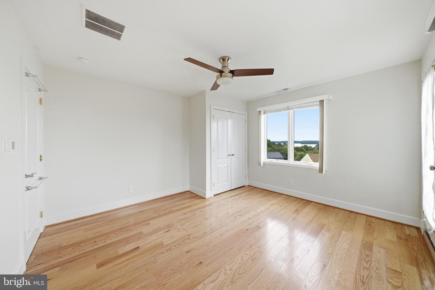 160 Cliffview Drive photo 83