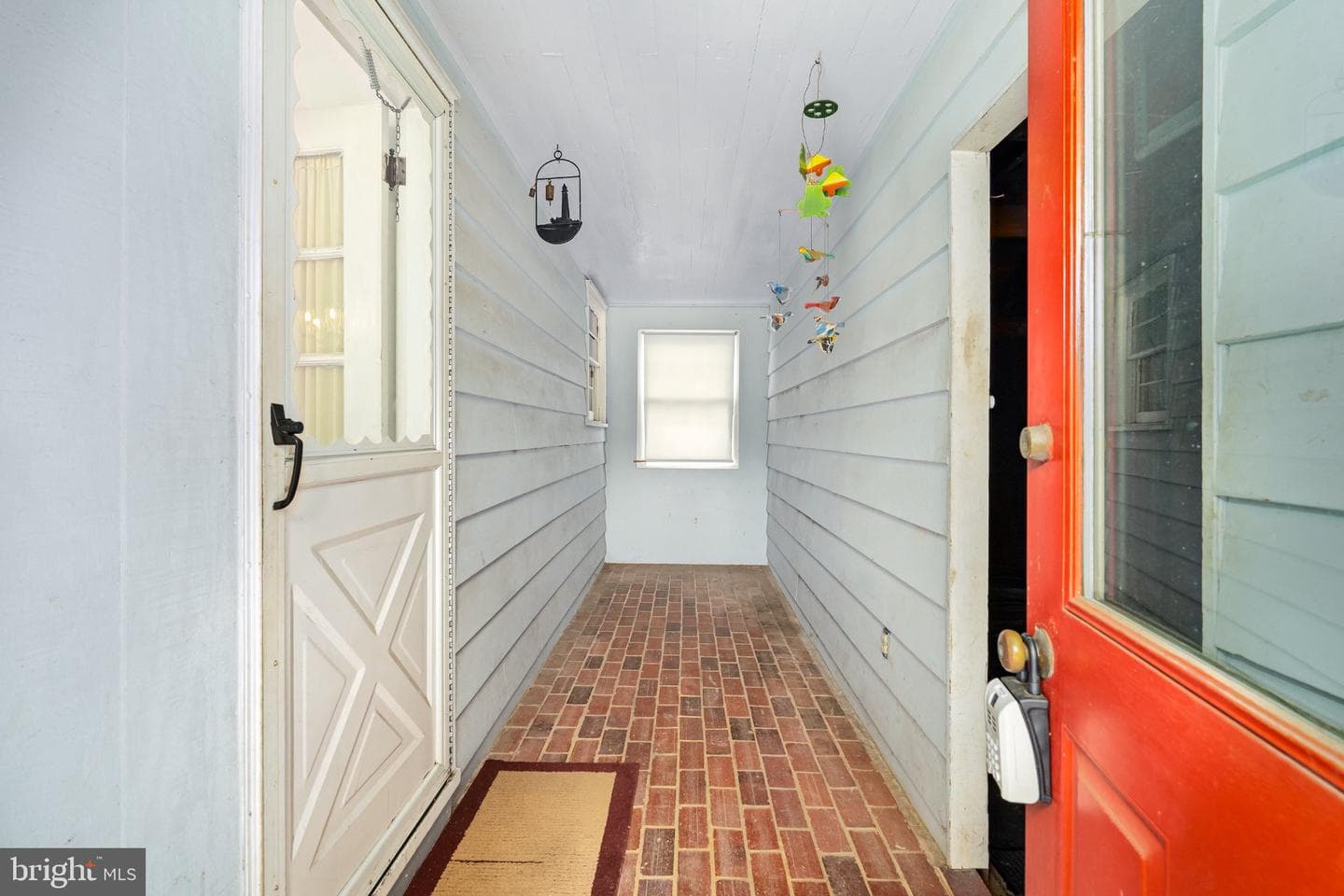 201 N Bohemia Avenue photo 23