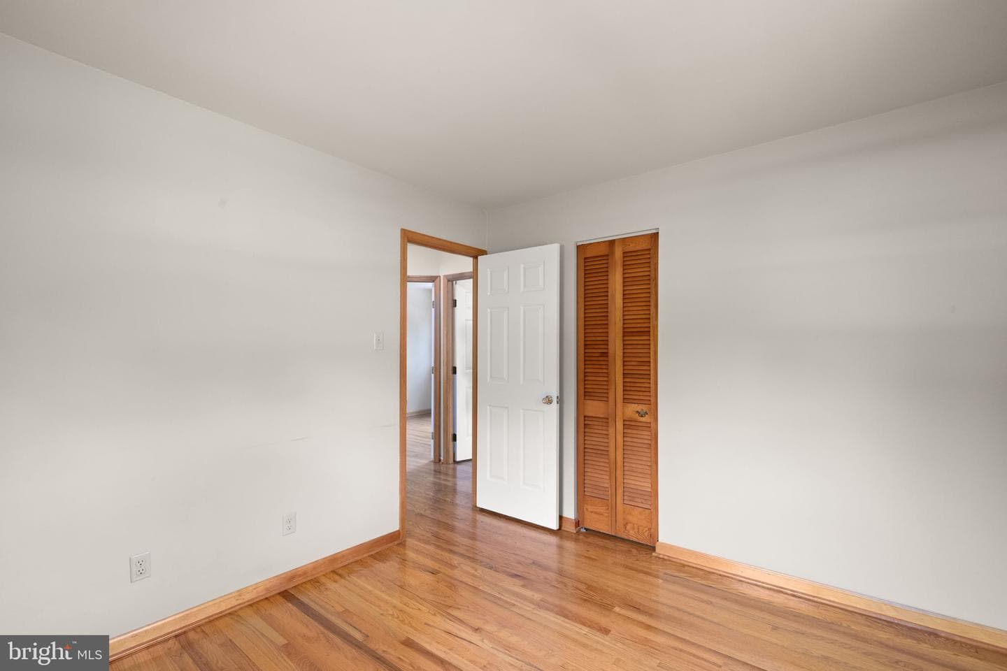 124 Bowling Lane photo 16