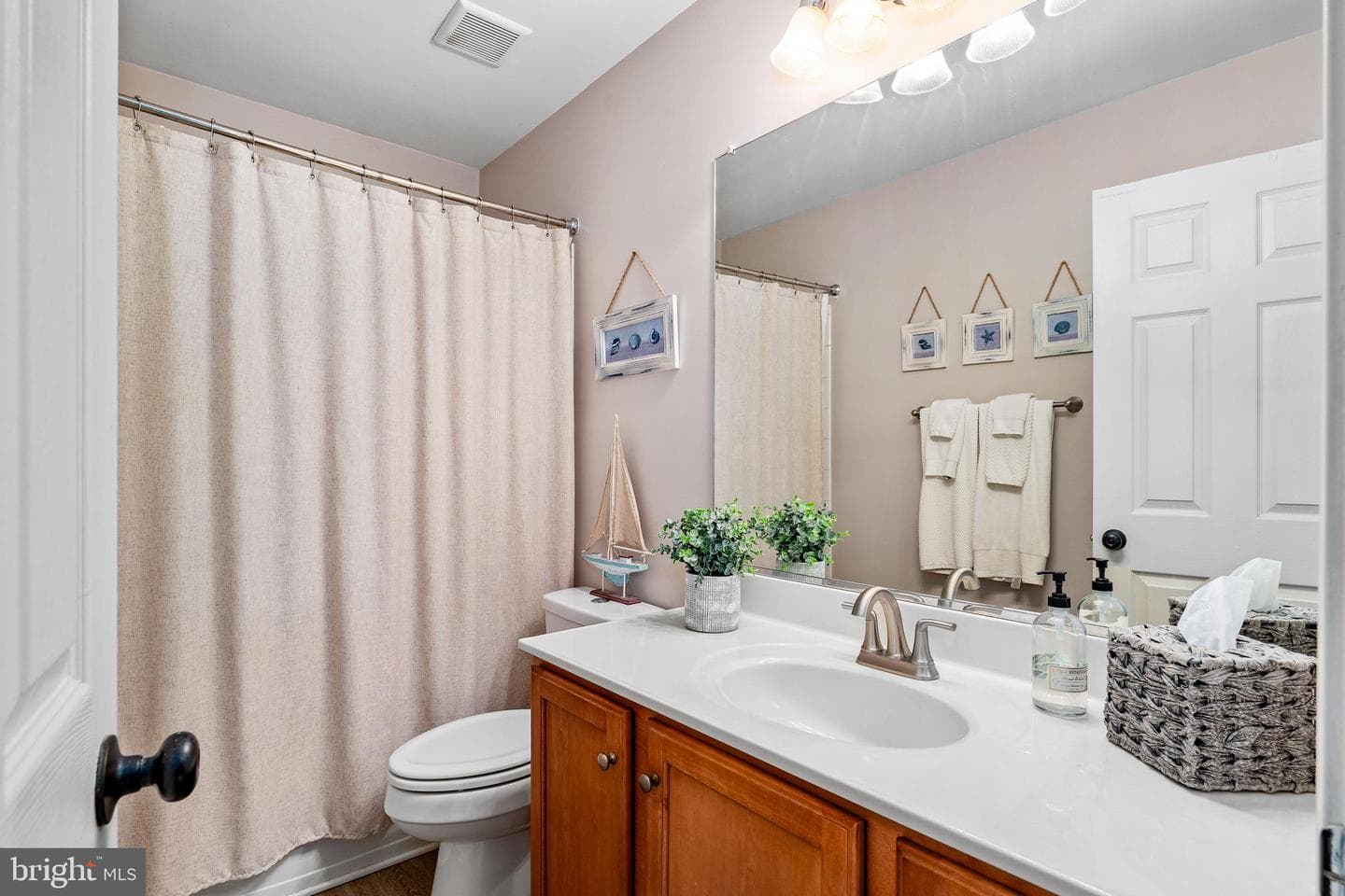 109 Flintstone Drive photo 20