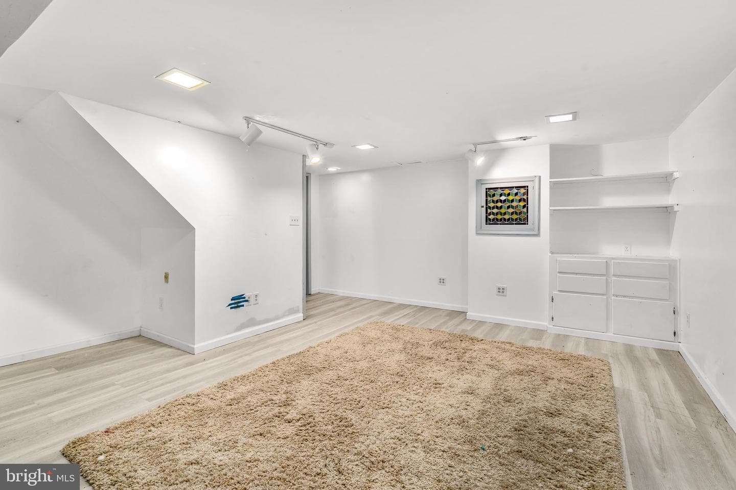 102 Kirkcaldy Drive photo 27