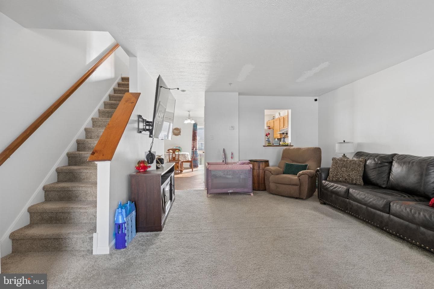 63 Sycamore Drive photo 5