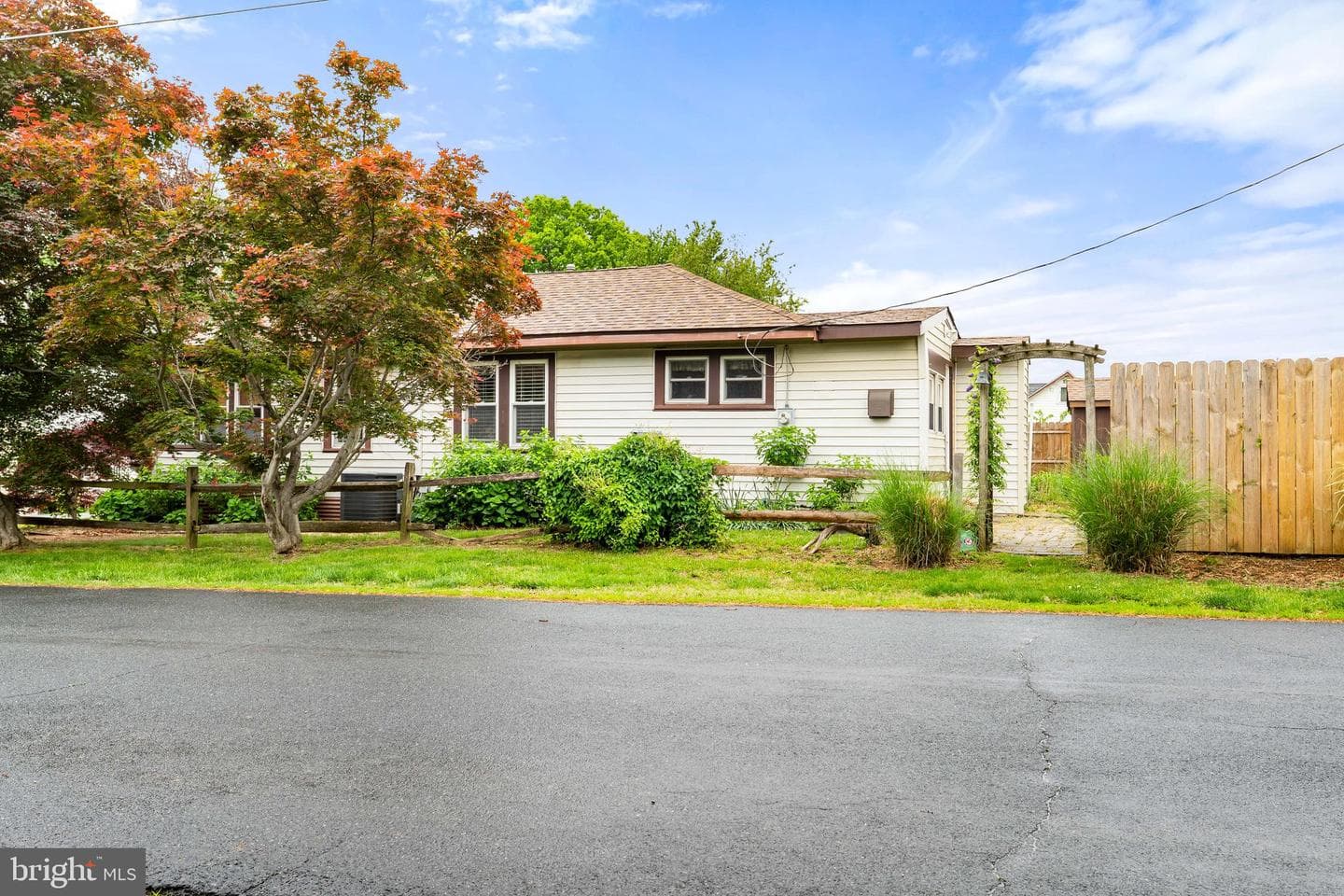 57 New York Avenue photo 4