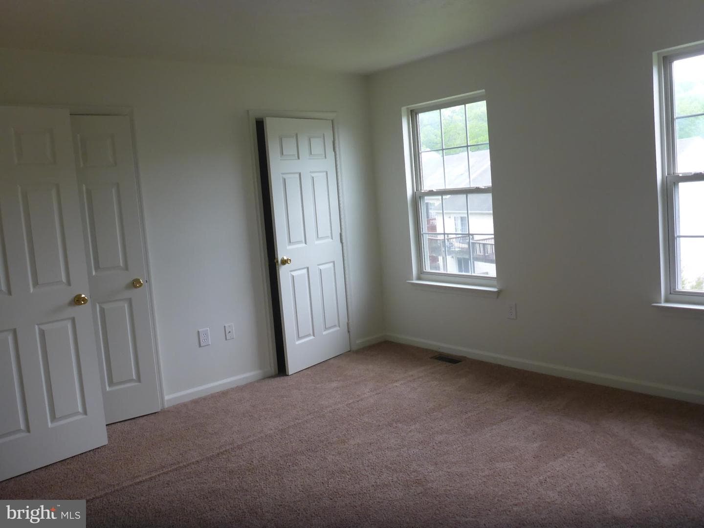 61 Sycamore Drive photo 23