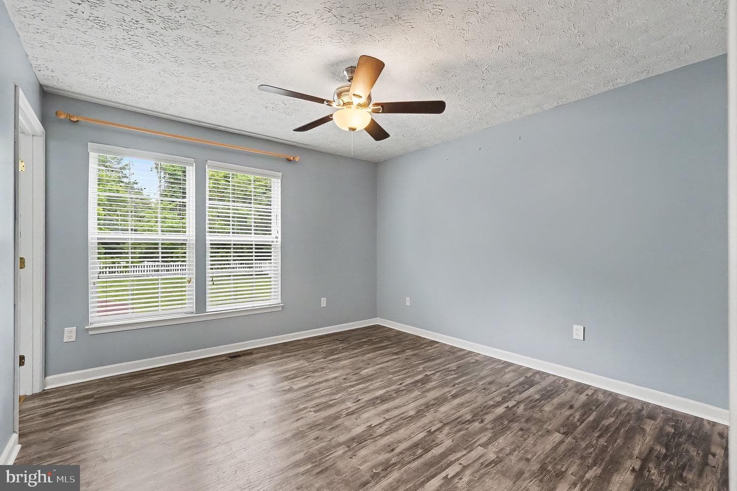 504 E Craighill Channel Drive photo 16