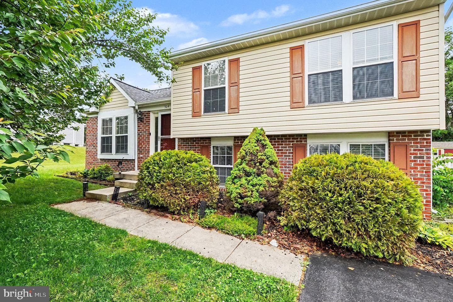 504 E Craighill Channel Drive photo 3