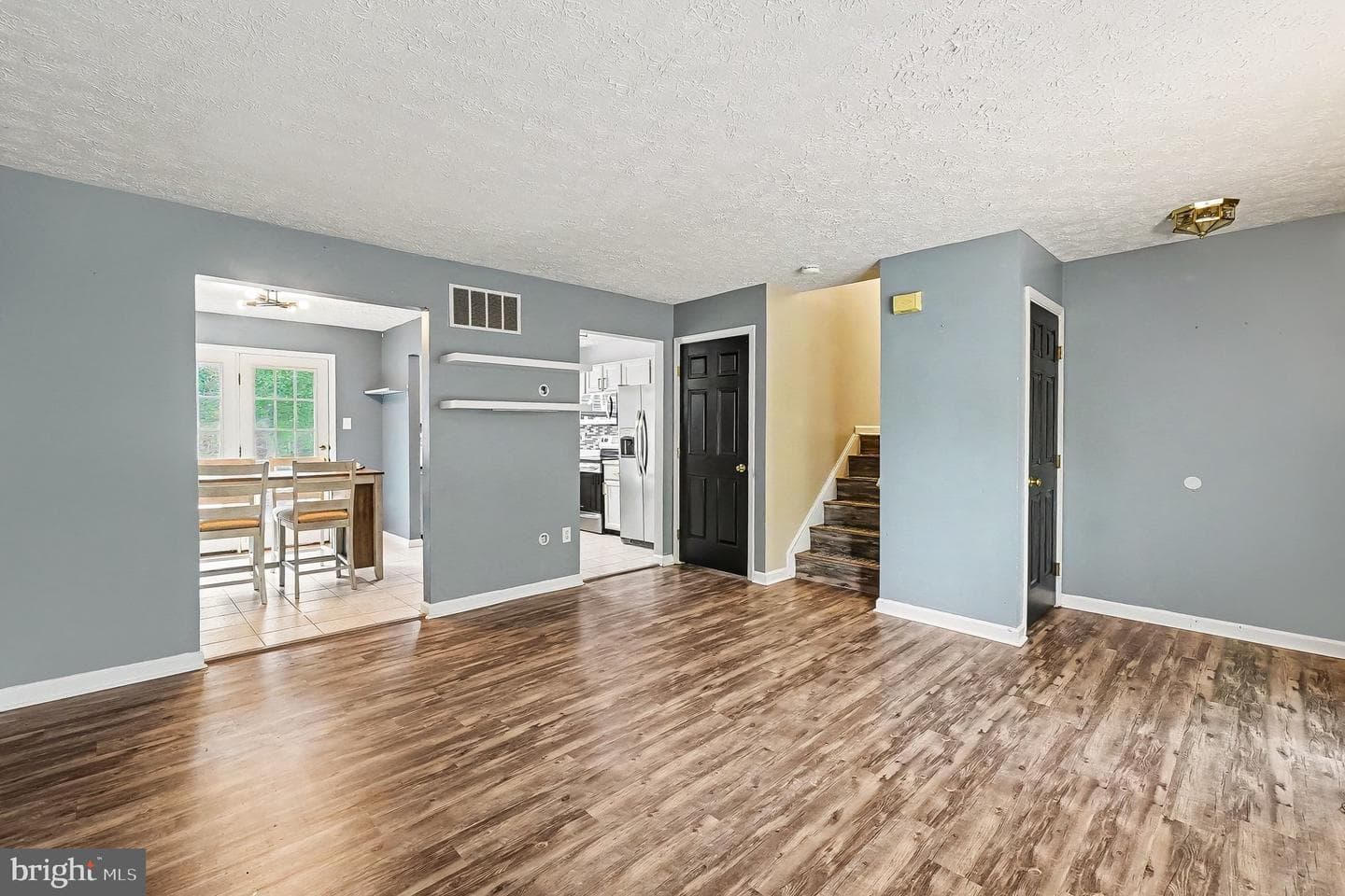 504 E Craighill Channel Drive photo 6