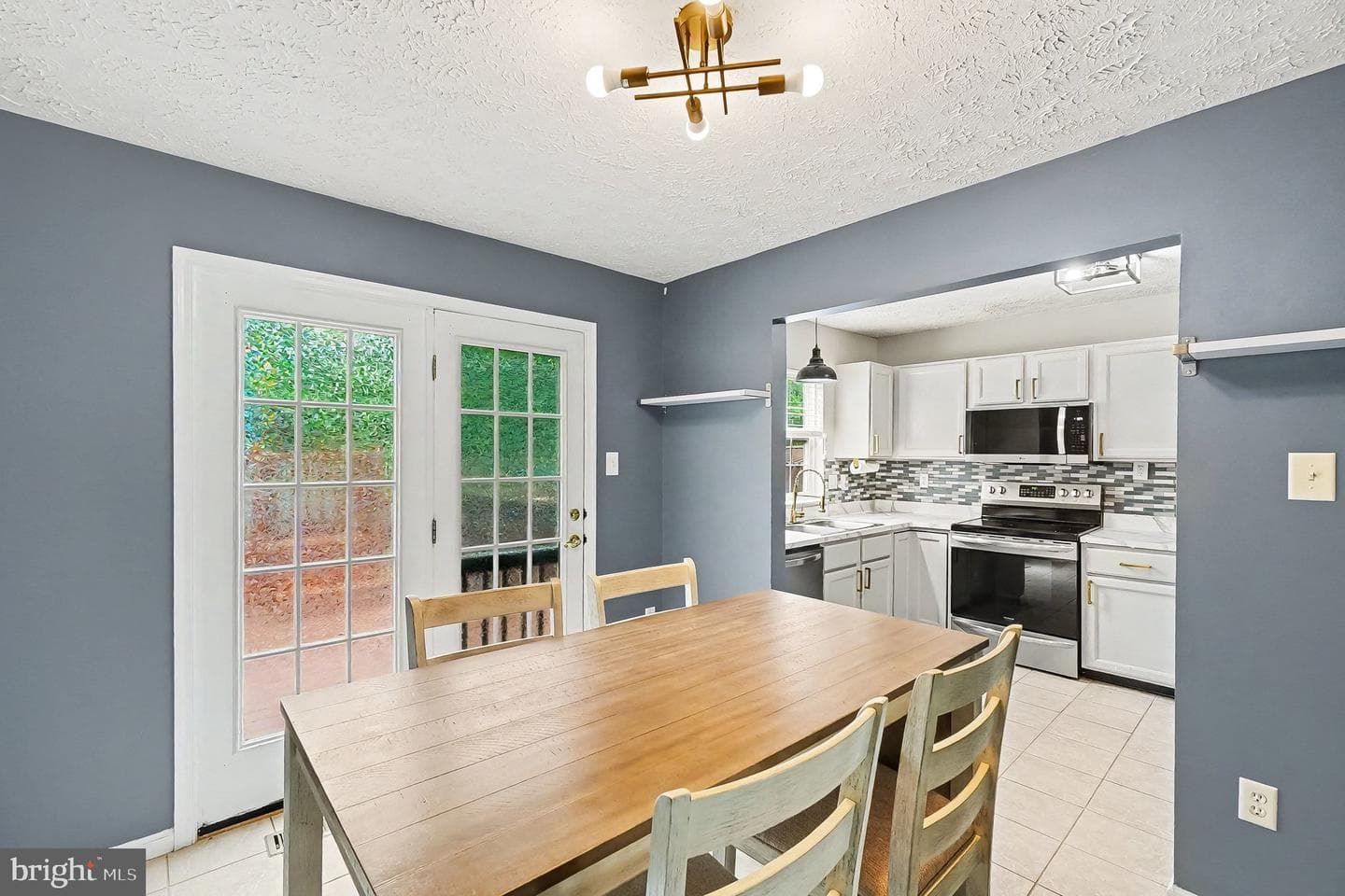 504 E Craighill Channel Drive photo 9