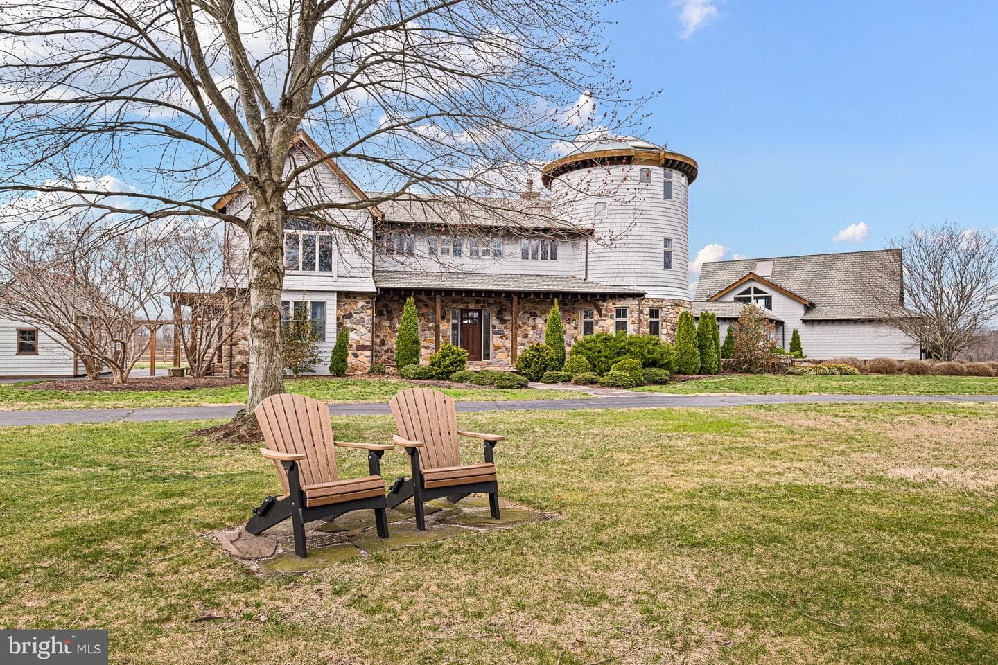 73 Scott Road photo 3