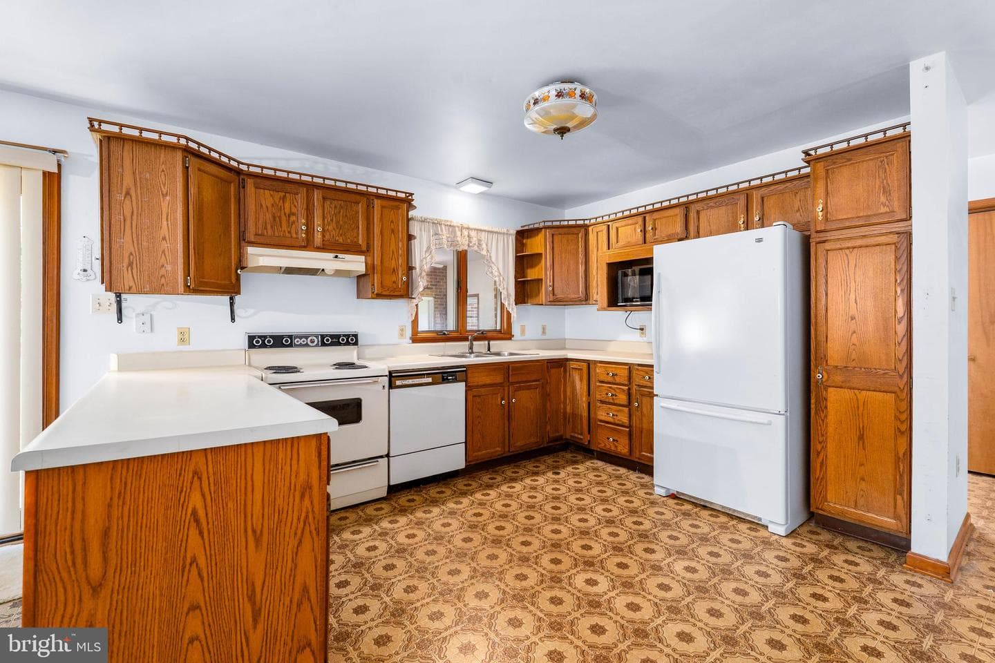 4793 Telegraph Road photo 12