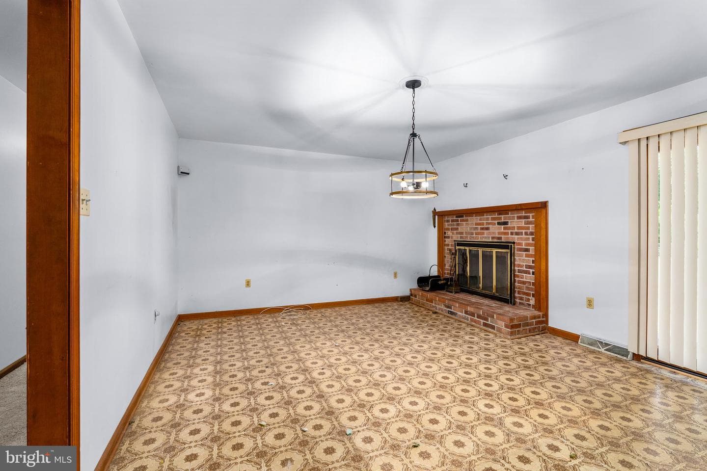 4793 Telegraph Road photo 14
