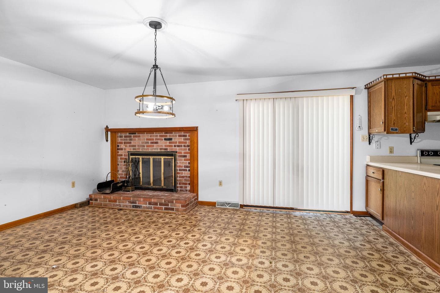 4793 Telegraph Road photo 15