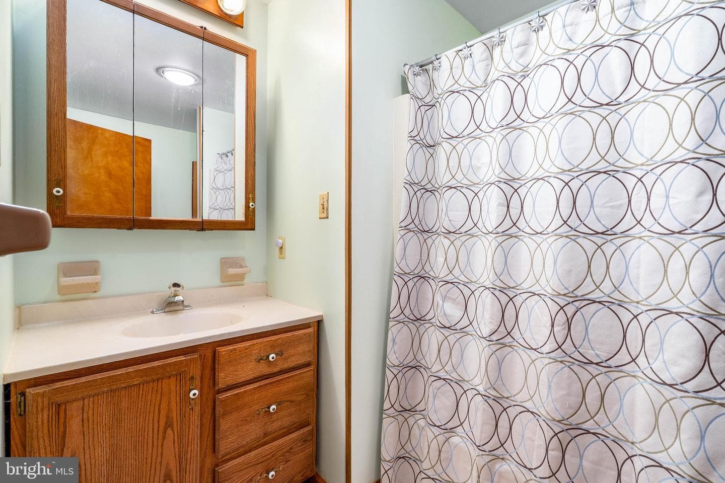 4793 Telegraph Road photo 22