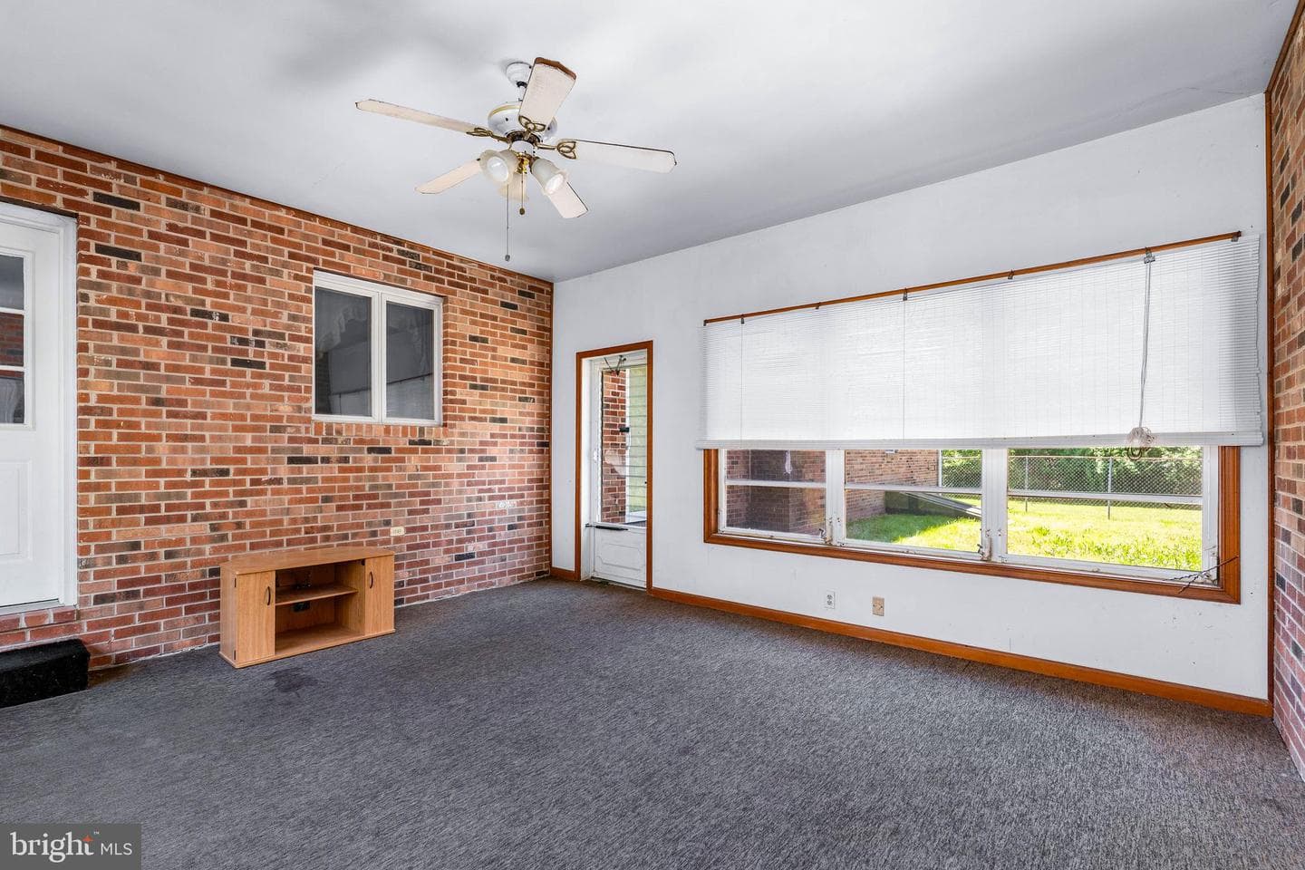 4793 Telegraph Road photo 9