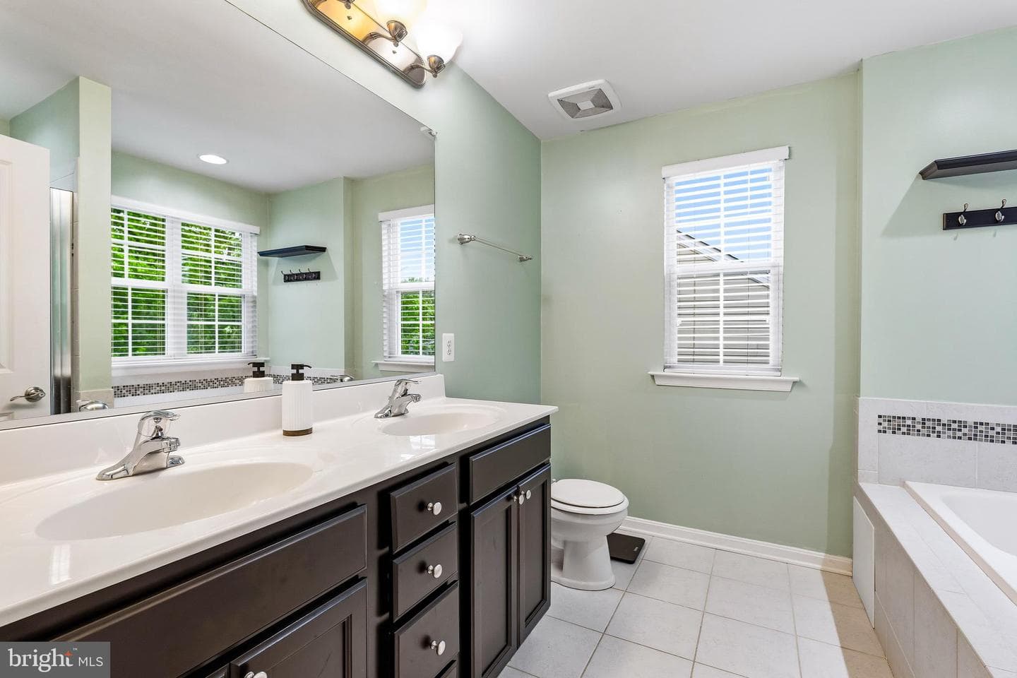 209 Stewart Road photo 17