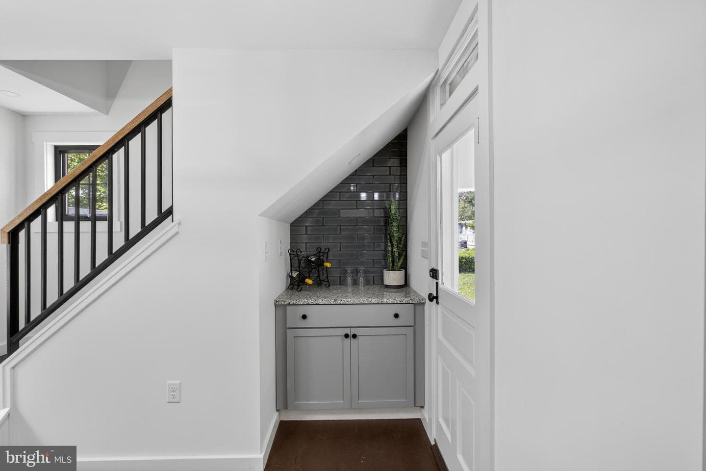 70 Park Lane photo 22