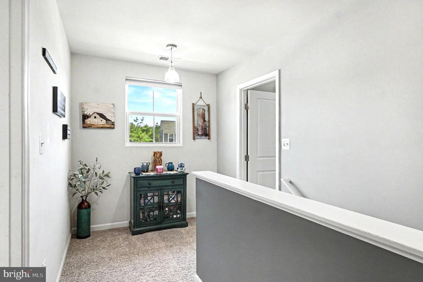 17 Viburnum Avenue photo 9