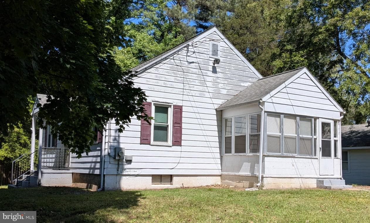 72 Hillcrest Lane photo 4