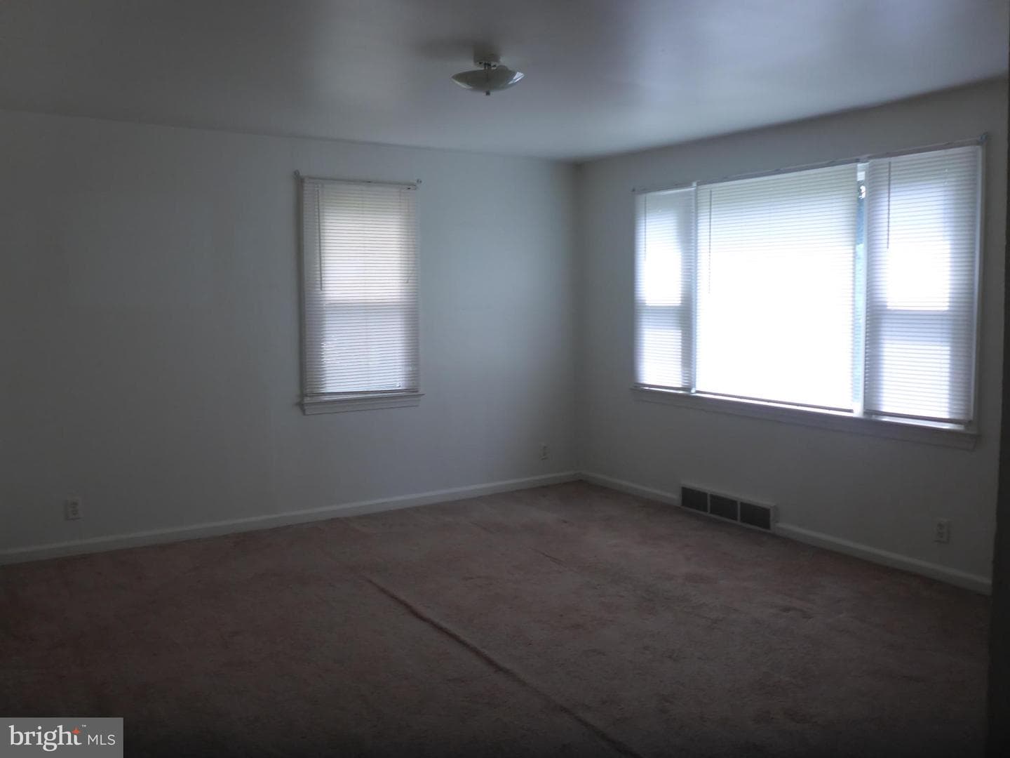 72 Hillcrest Lane photo 8