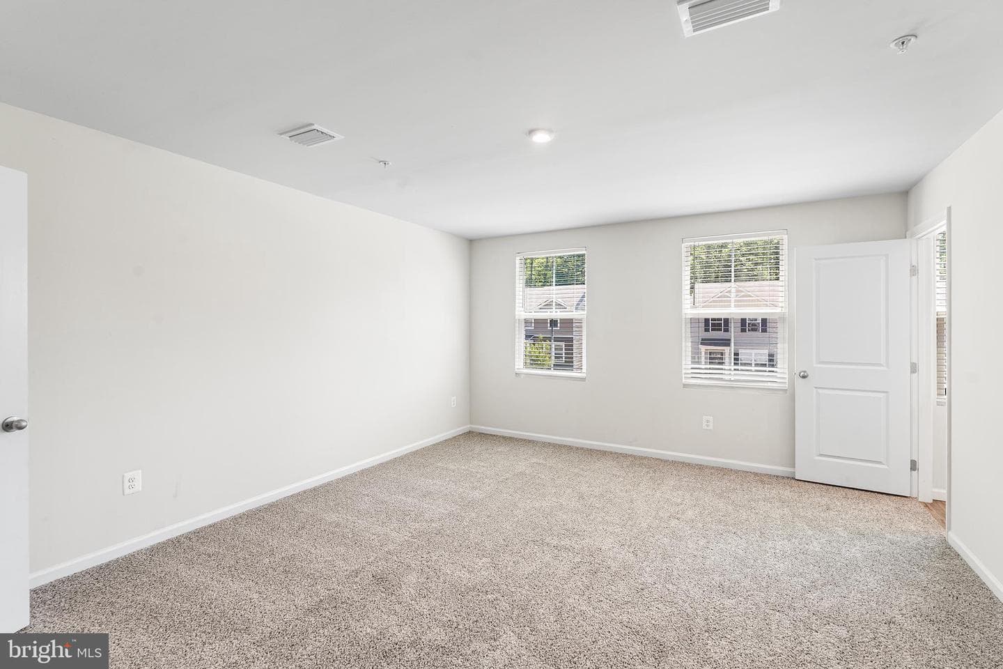 33 Tilia Drive photo 14