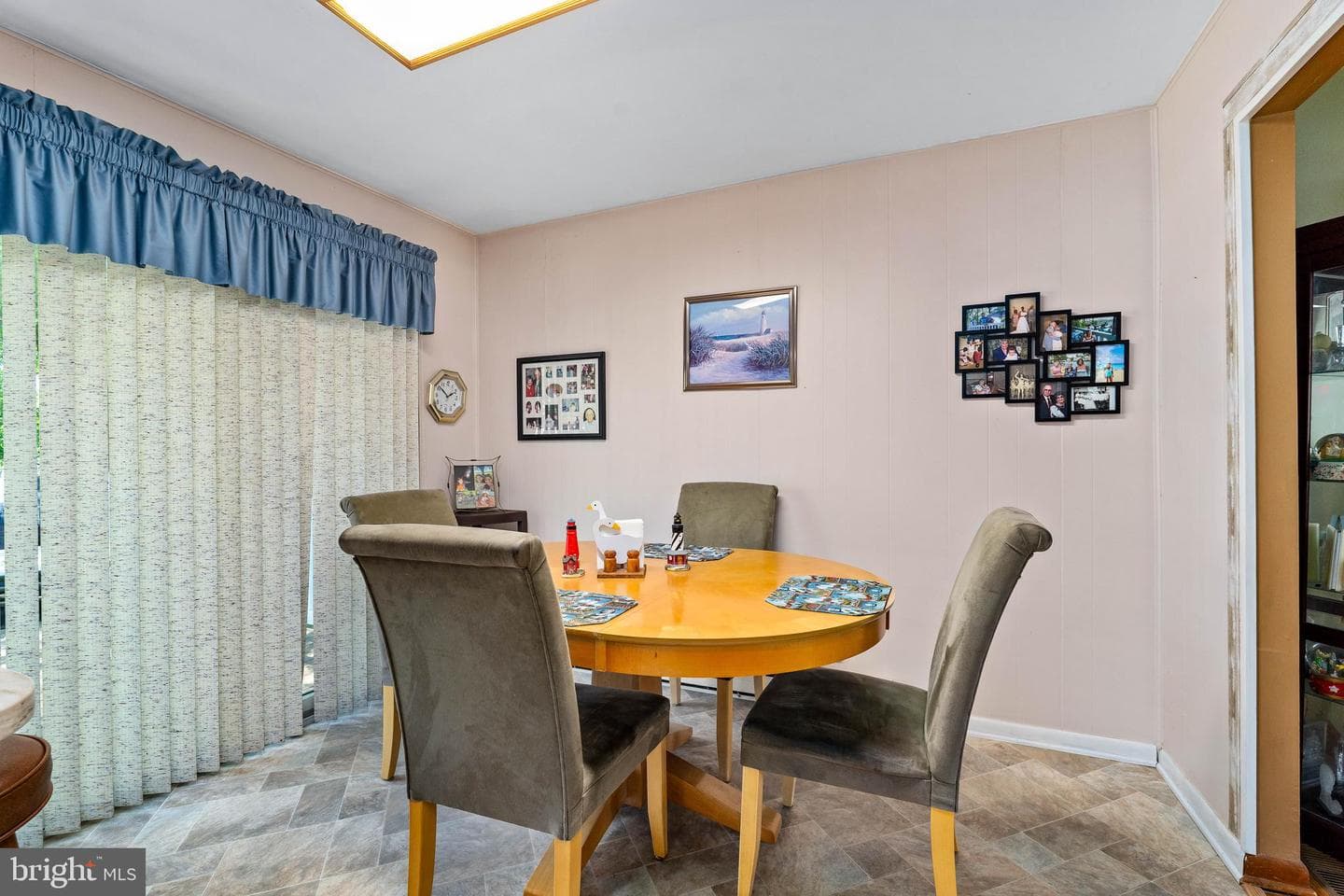240 Courtney Drive photo 10
