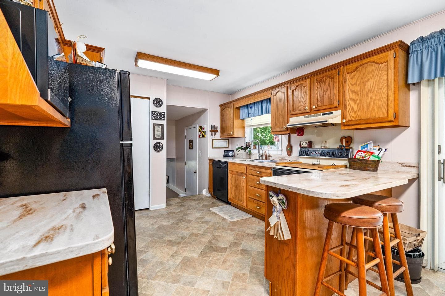 240 Courtney Drive photo 12