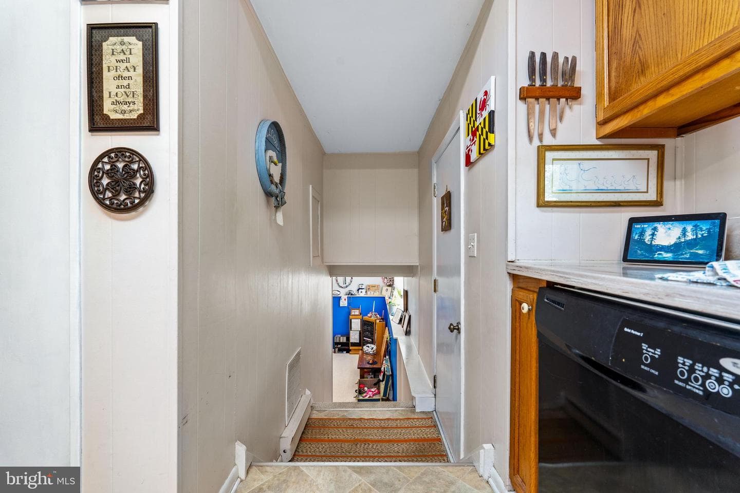 240 Courtney Drive photo 14