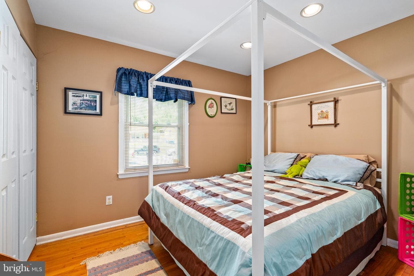240 Courtney Drive photo 20