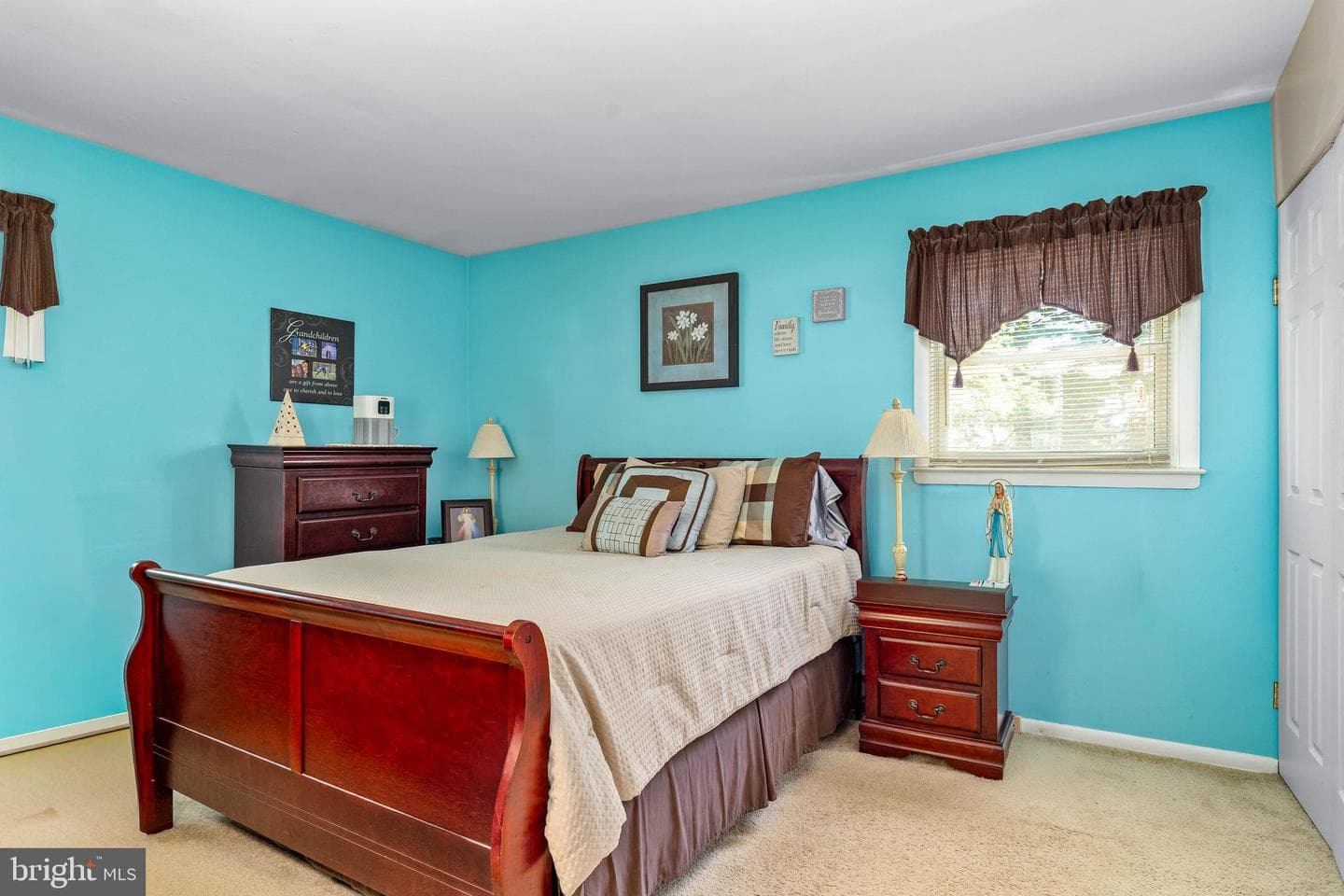 240 Courtney Drive photo 24
