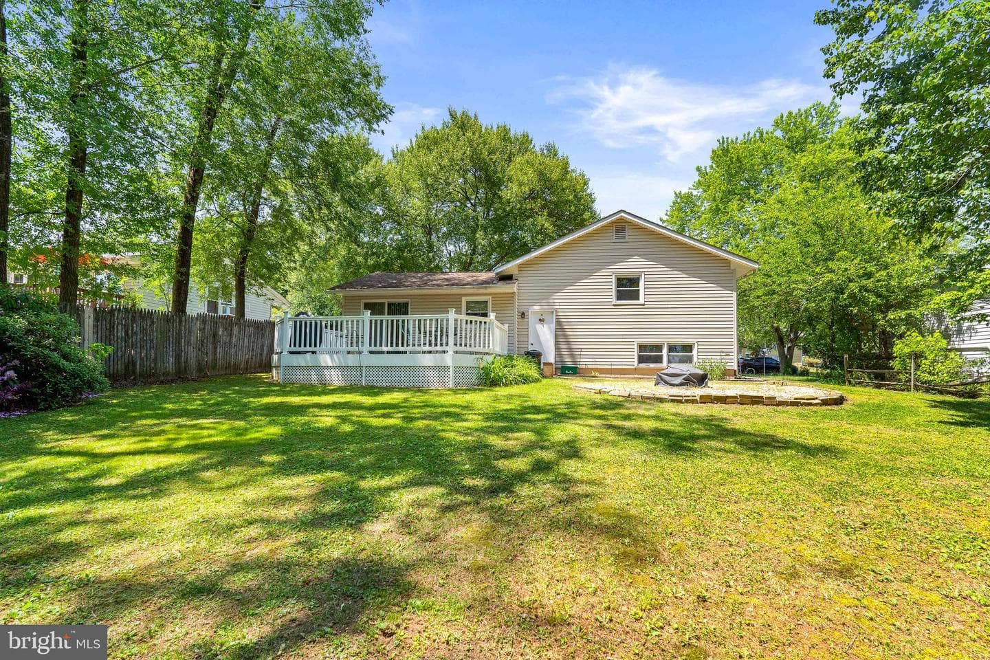 240 Courtney Drive photo 28