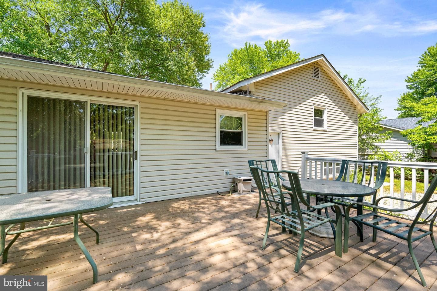 240 Courtney Drive photo 5