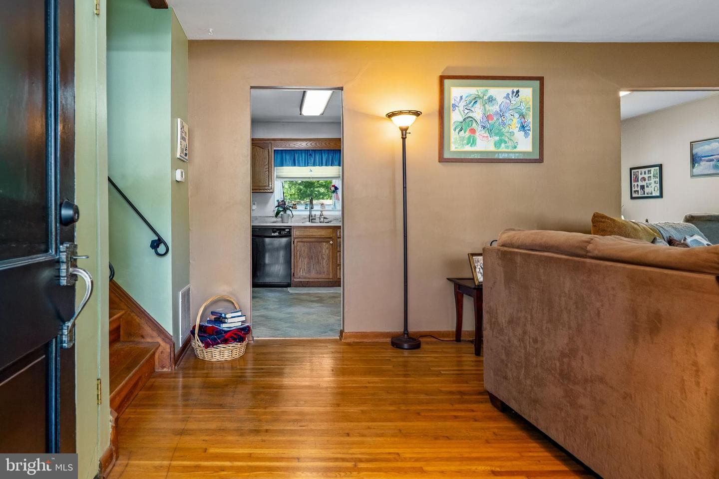 240 Courtney Drive photo 6