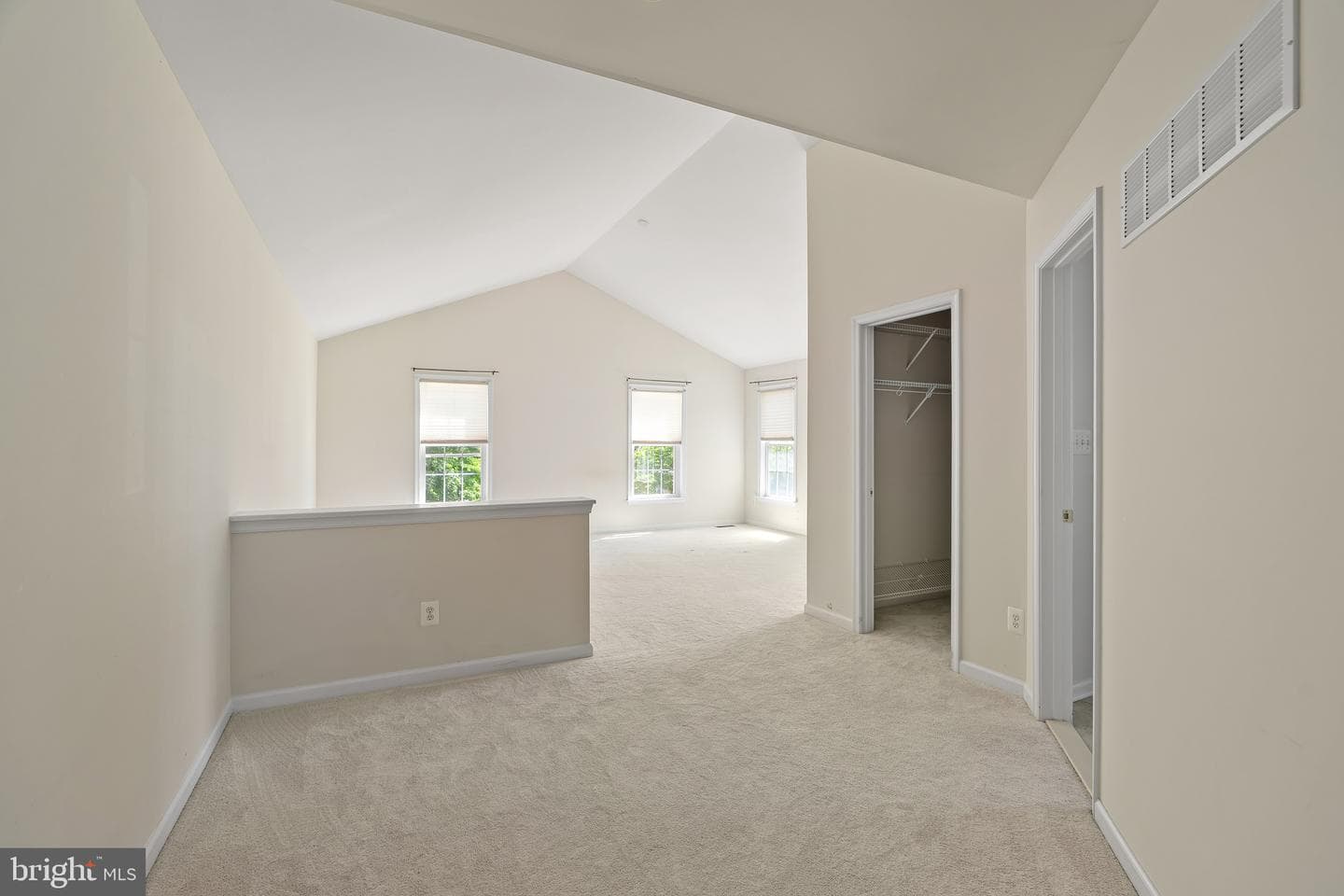 132 Thomas Jefferson Terrace photo 18