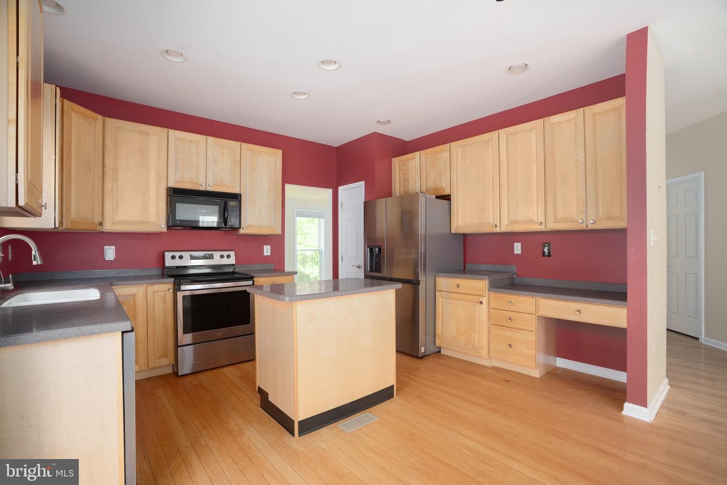 132 Thomas Jefferson Terrace photo 5
