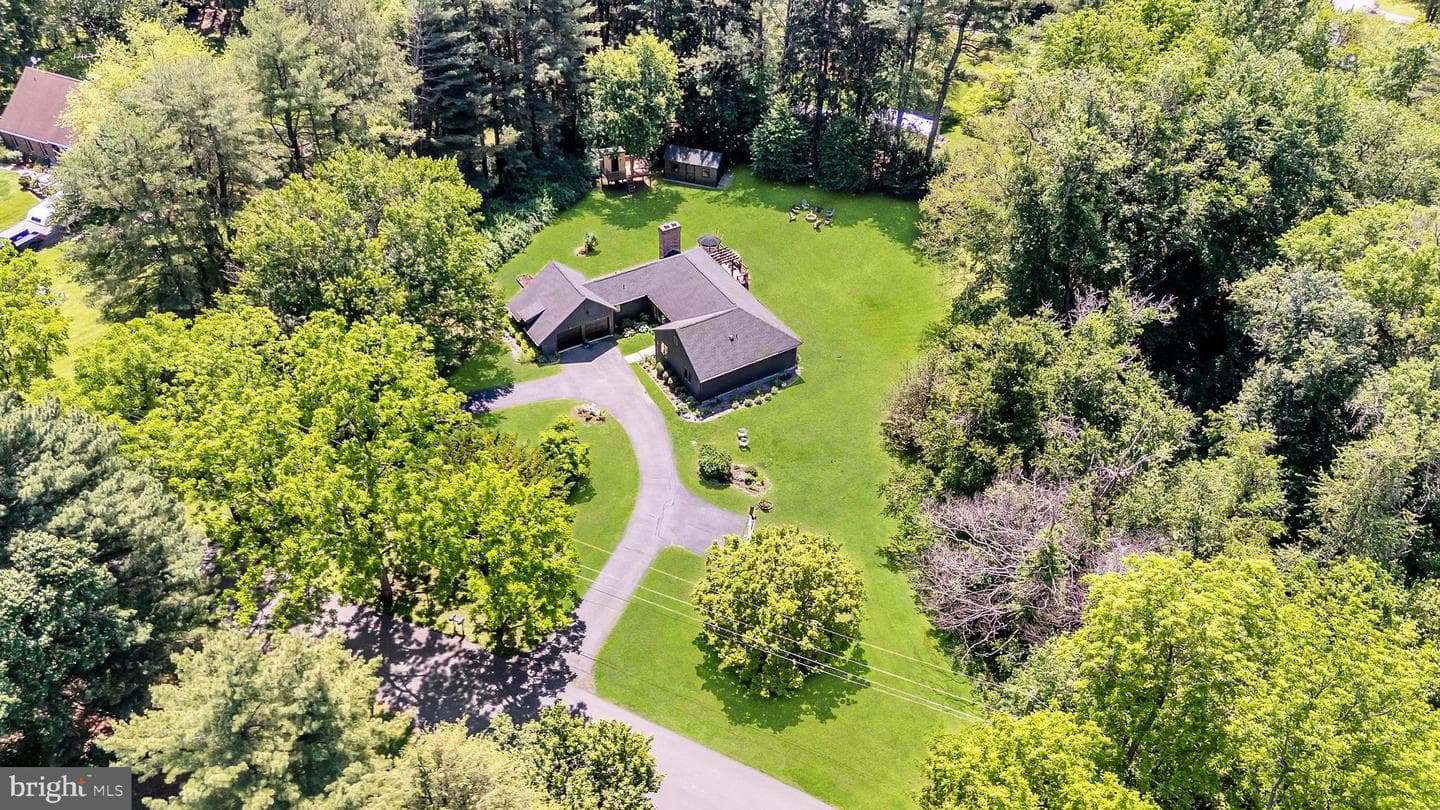20 Jackson Avenue photo 28