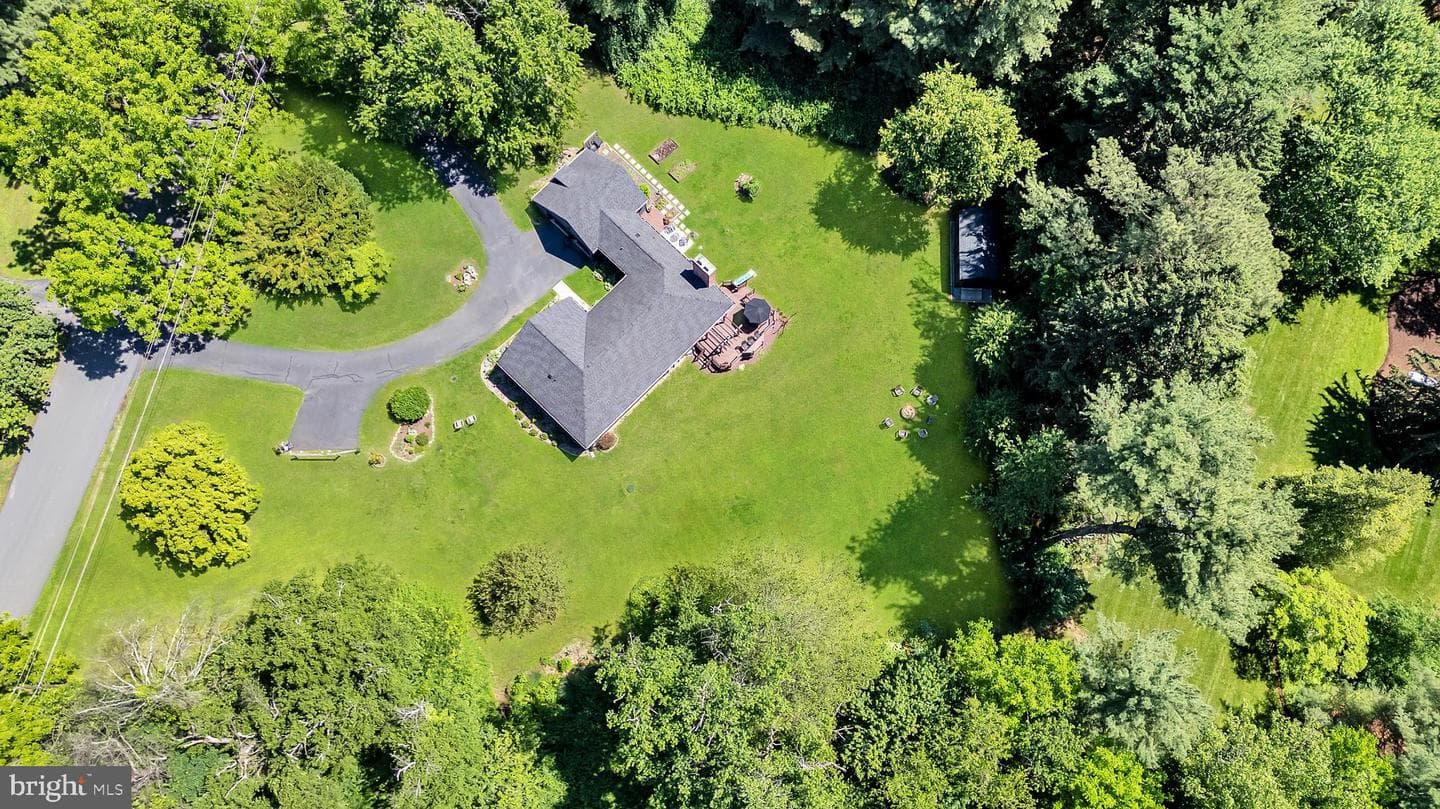 20 Jackson Avenue photo 34