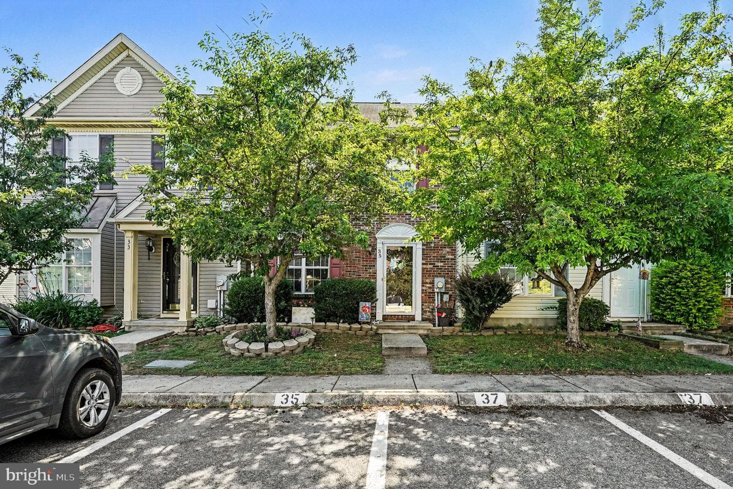 35 Chartwell Court photo 3