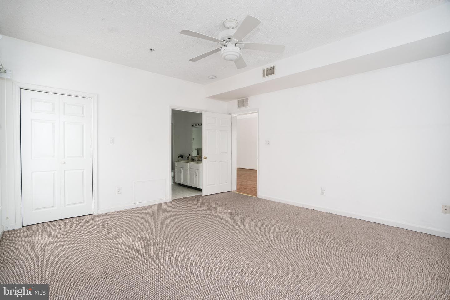 118 Rowland Dr photo 14