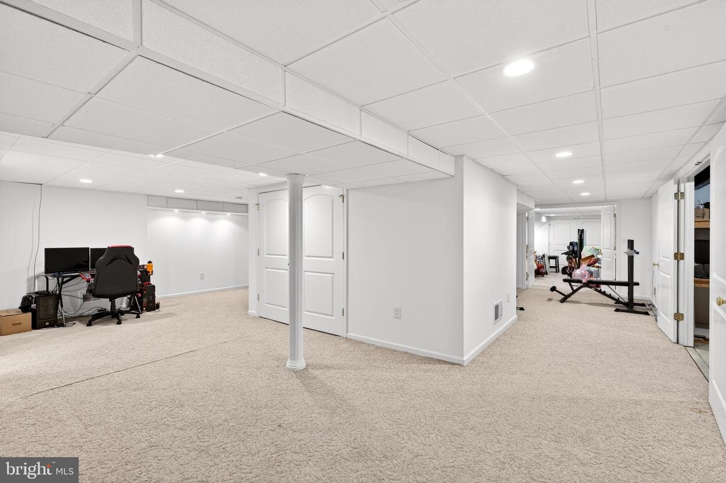 100 Longview Drive photo 50