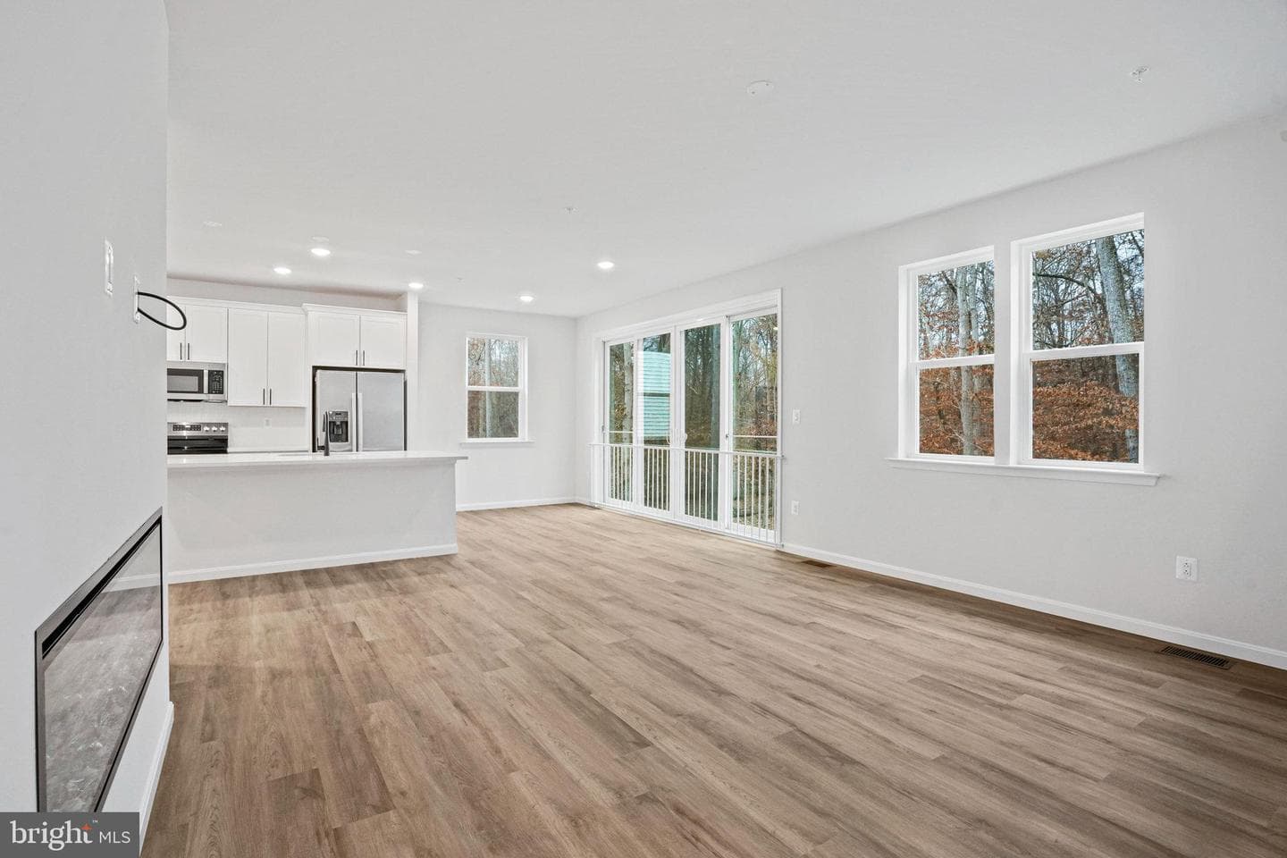 136 Catalpa Drive photo 17