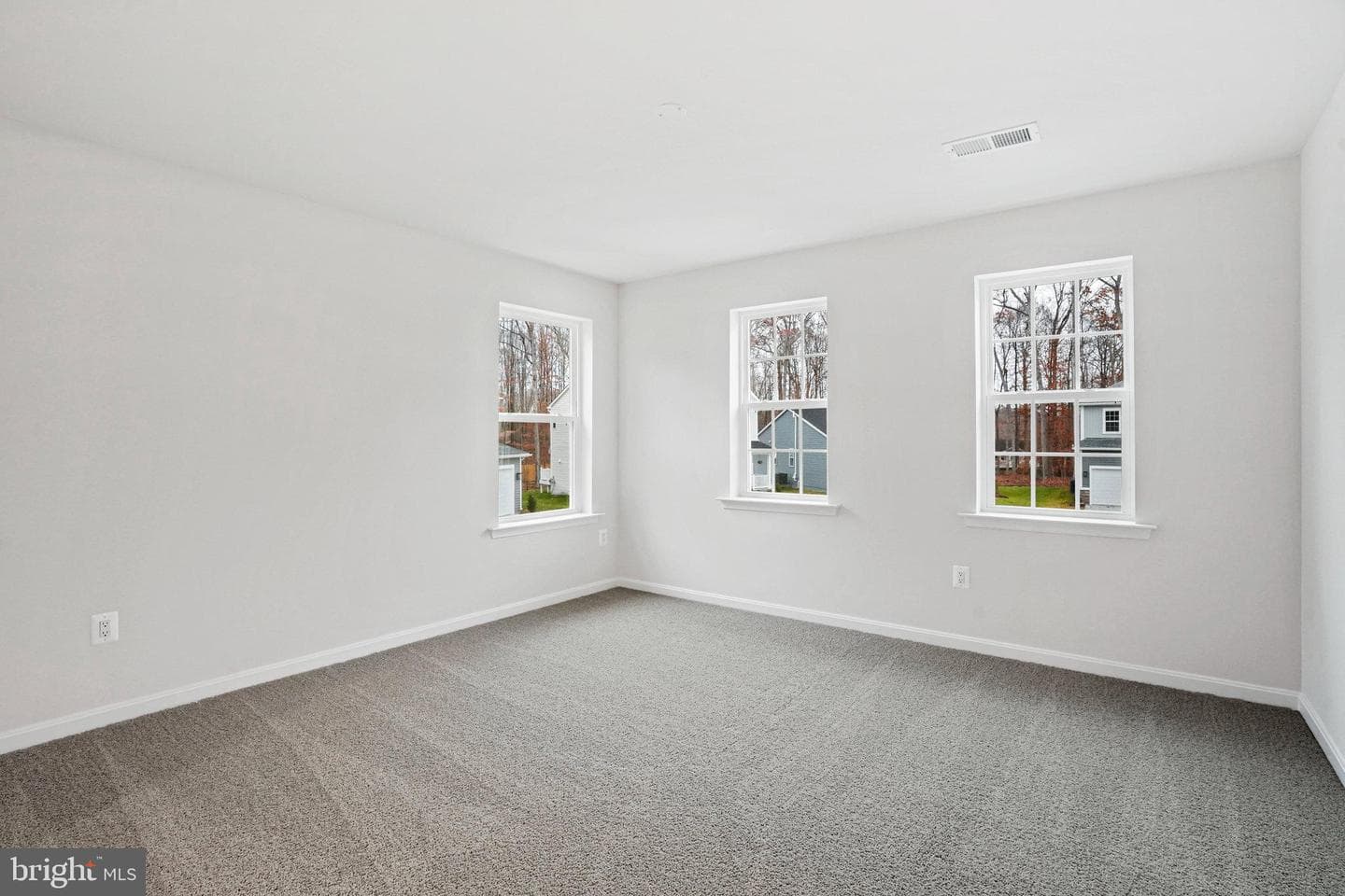 136 Catalpa Drive photo 18