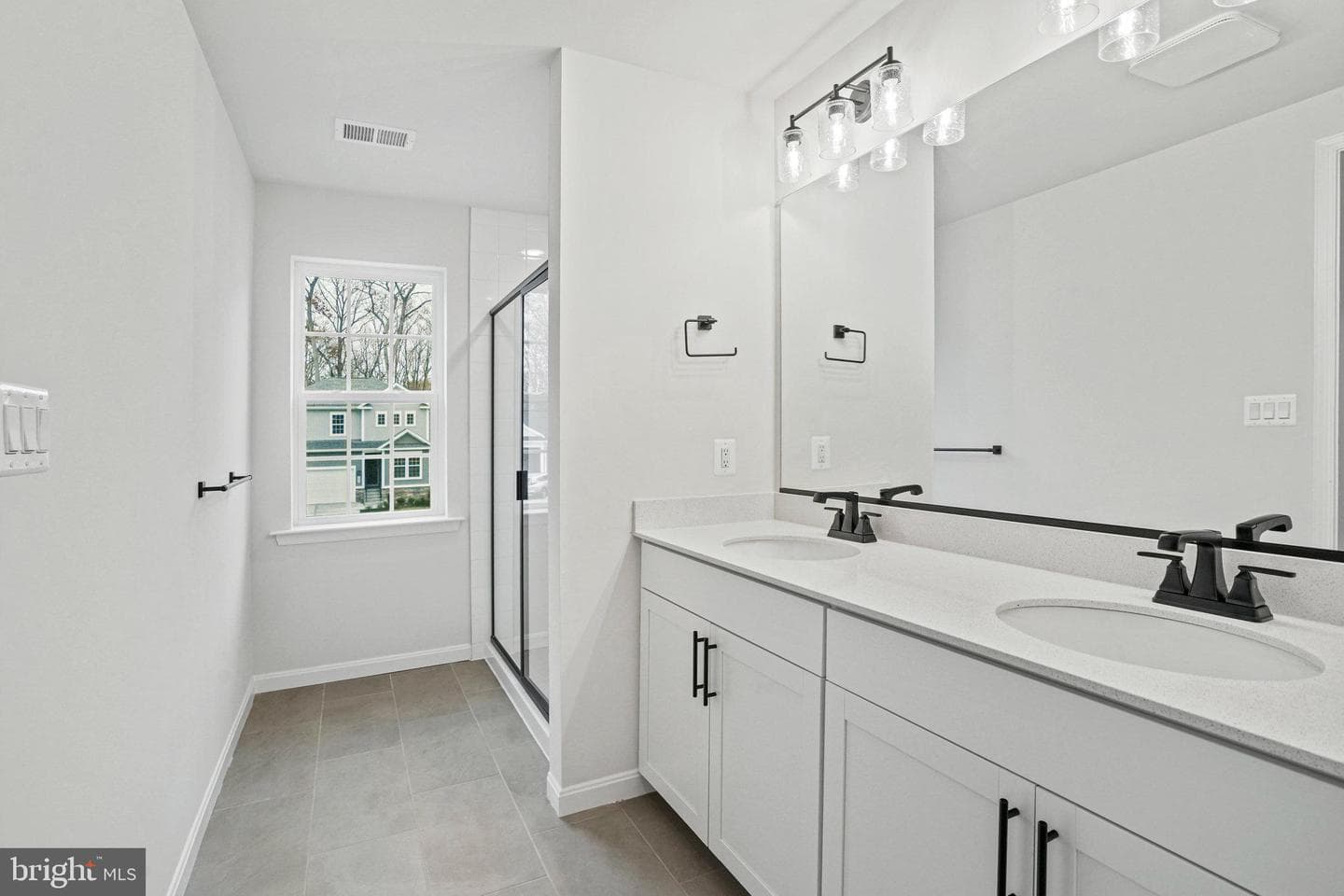 136 Catalpa Drive photo 21