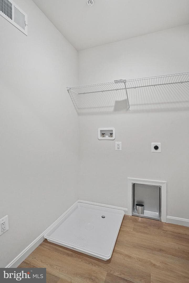 136 Catalpa Drive photo 27