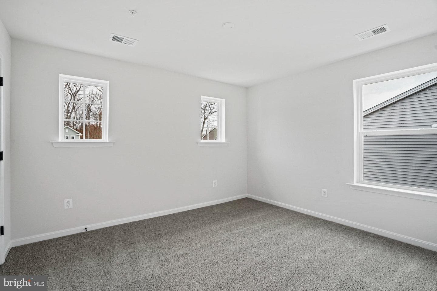 136 Catalpa Drive photo 28