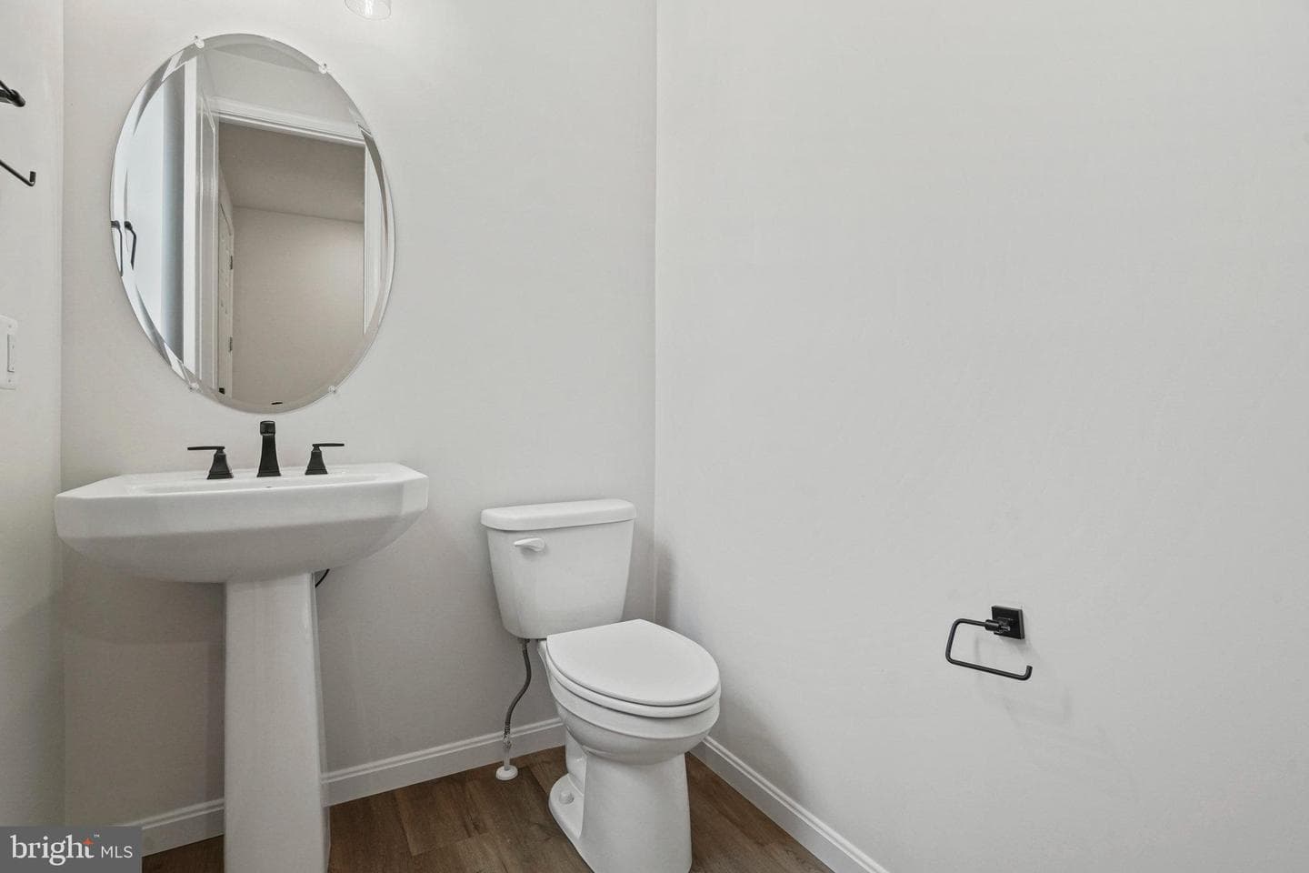 136 Catalpa Drive photo 7