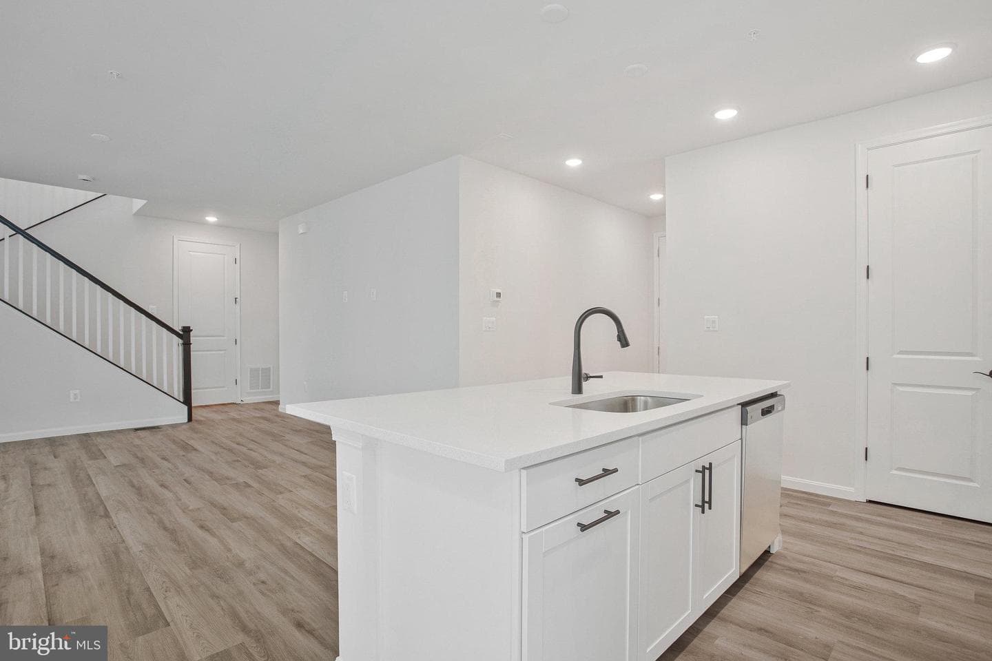 104 Catalpa Drive photo 11