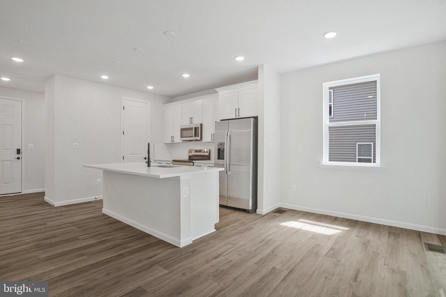 104 Catalpa Drive photo 12