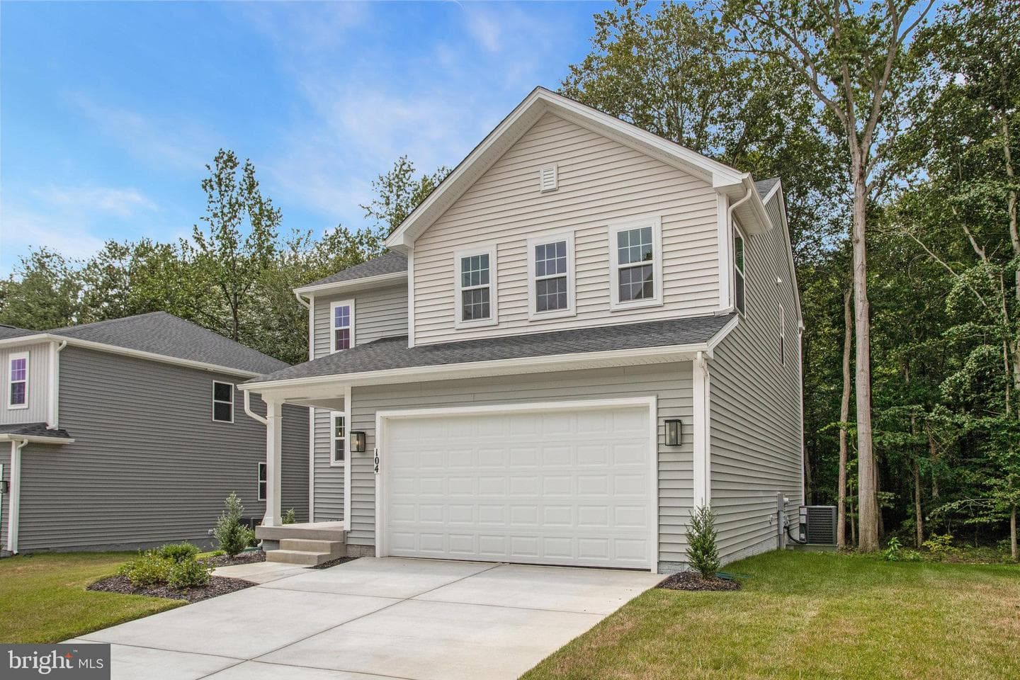 104 Catalpa Drive photo 3