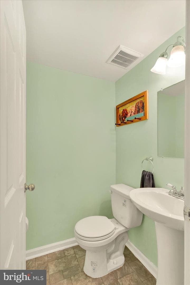 420 Charlestown Place photo 8