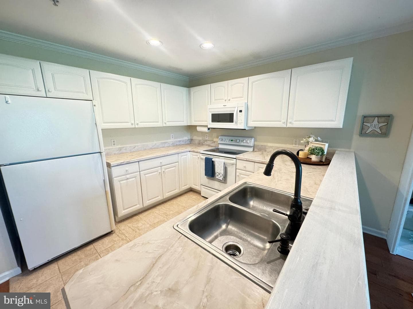 113 NE Isle Drive photo 12